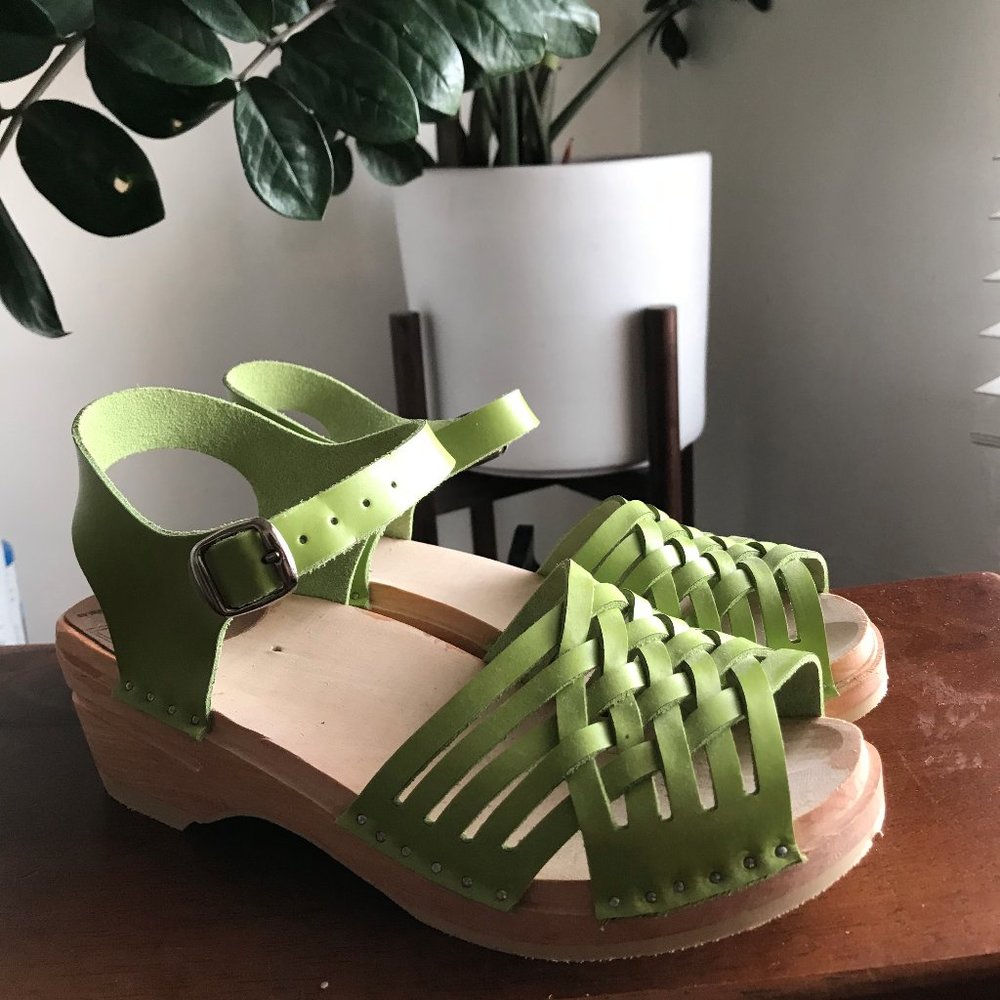 Troentorp Lime Green Swedish Leather Clogs 37/7